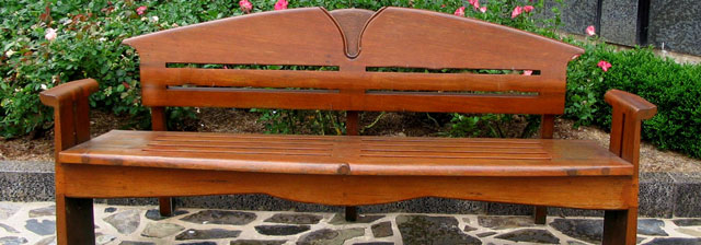 Vedligeholdelse af havemøbler